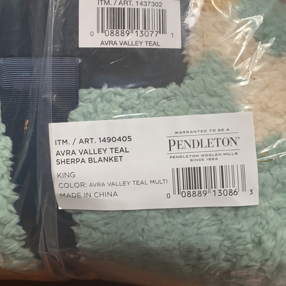 Pendleton King Size Blanket Sherpa Fleece Blue & Brown Multi Color NEW - Picture 8 of 8